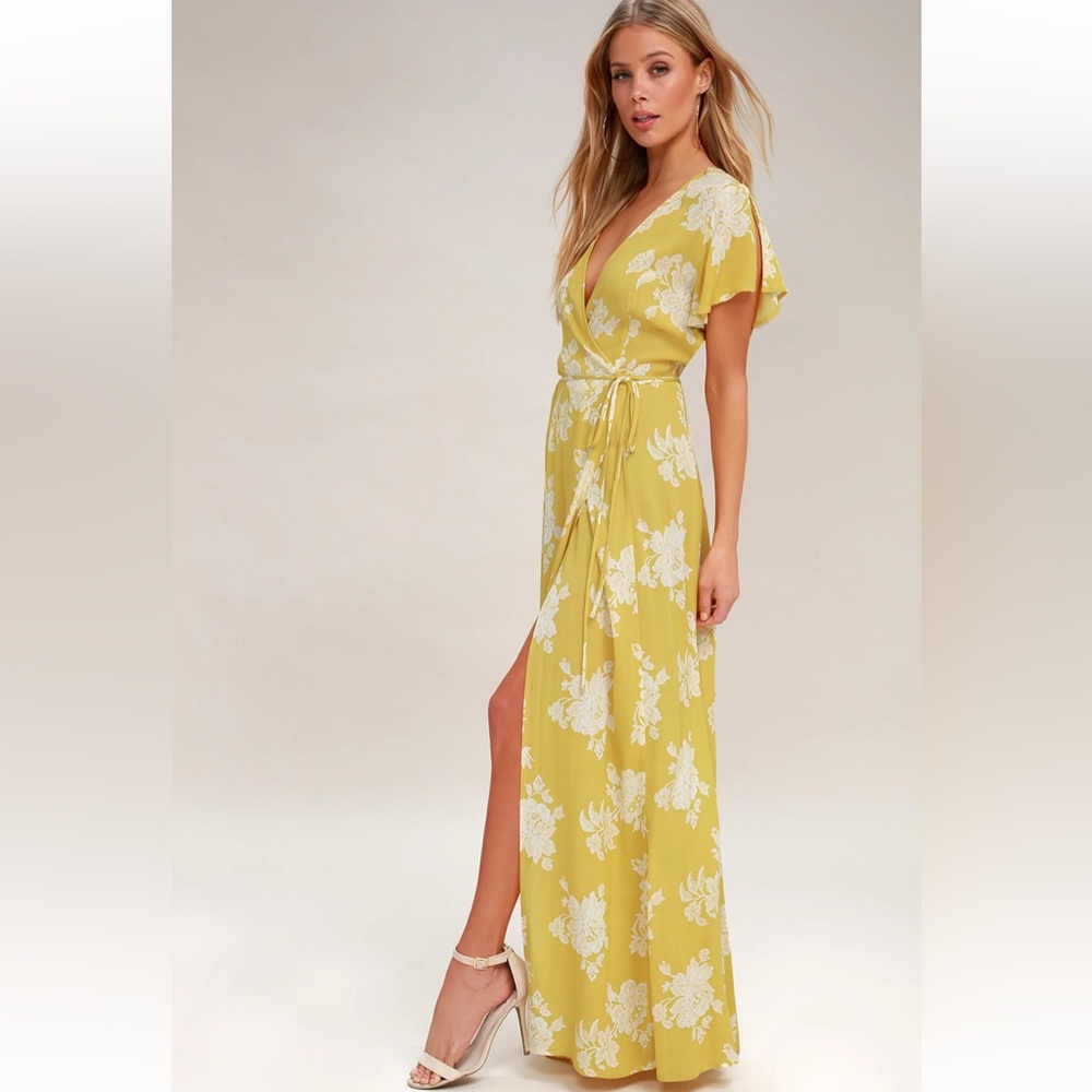 Lulu’s Yellow Floral Maxi Dress